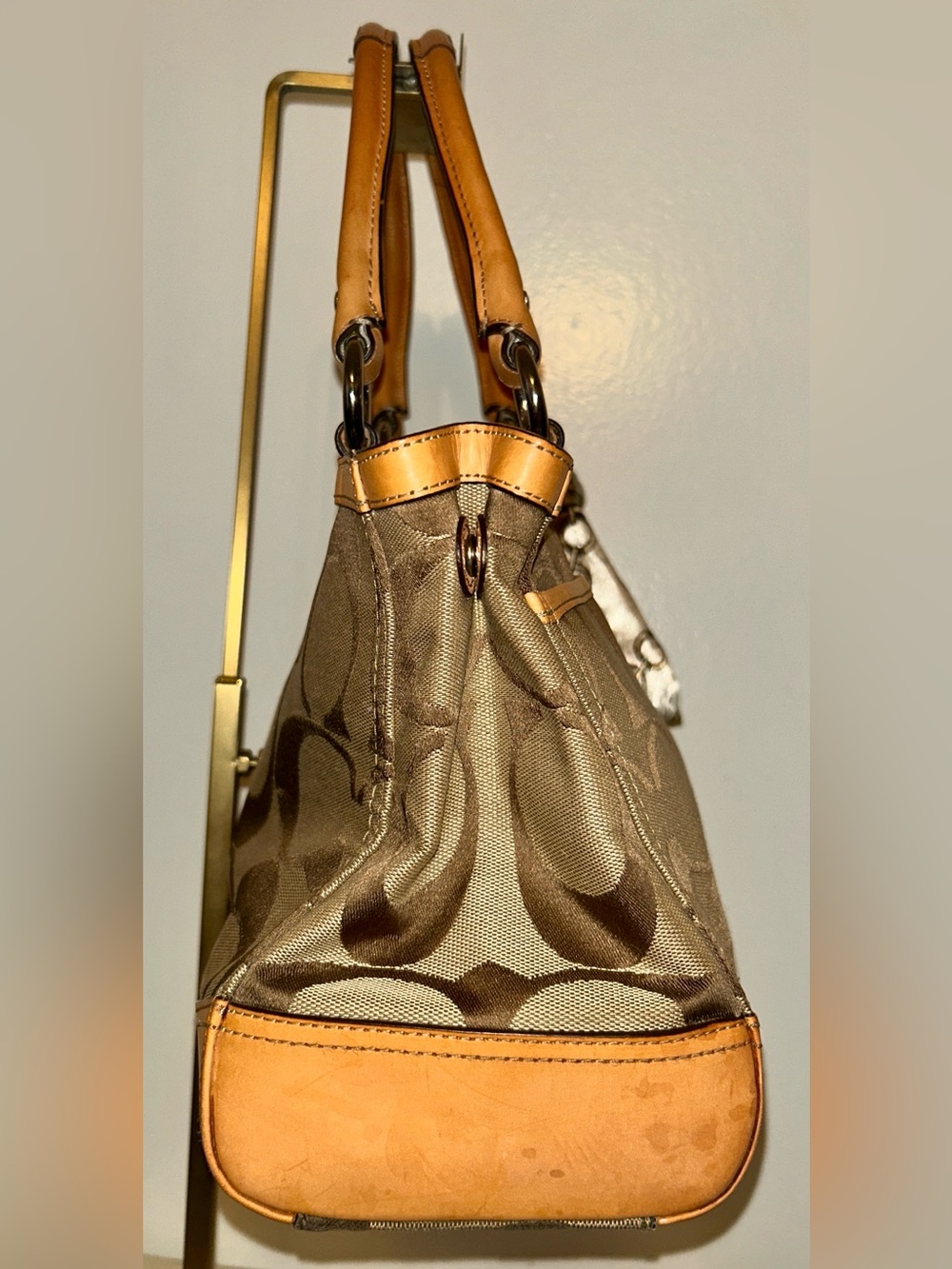 Coach Hampton Signature Monogram Handbag . Y2K Vintage Beauty - Picture 5 of 15